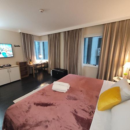 Super Comfort Flats L - Wtc - Com Estacionamento Сан-Пауло Экстерьер фото